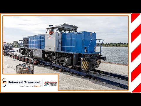 Moving service for a locomotive - Universal Transport/Gruber Logistics